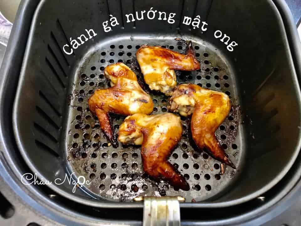 canh ga nuong mat ong bang noi chien khong dau