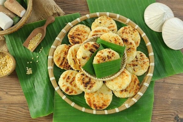 2 phương thức bánh khoai mì nướng bởi vì chảo kháng bám thơm và ngon đơn giản