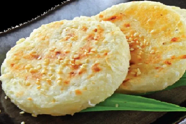 Cách thực hiện bánh khoai mì nướng bởi vì nồi rán ko dầu