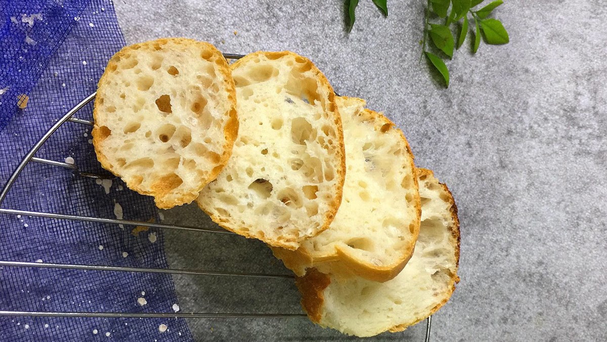 Cách làm bánh mì Ciabatta bằng nồi chiên không dầu
