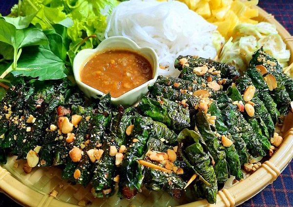 bò cuộn lá lốt bằng nồi chiên không dầu