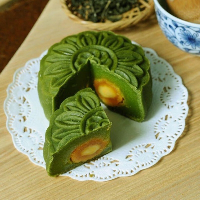 Cách làm bánh Trung thu matcha bằng nồi chiên không dầu